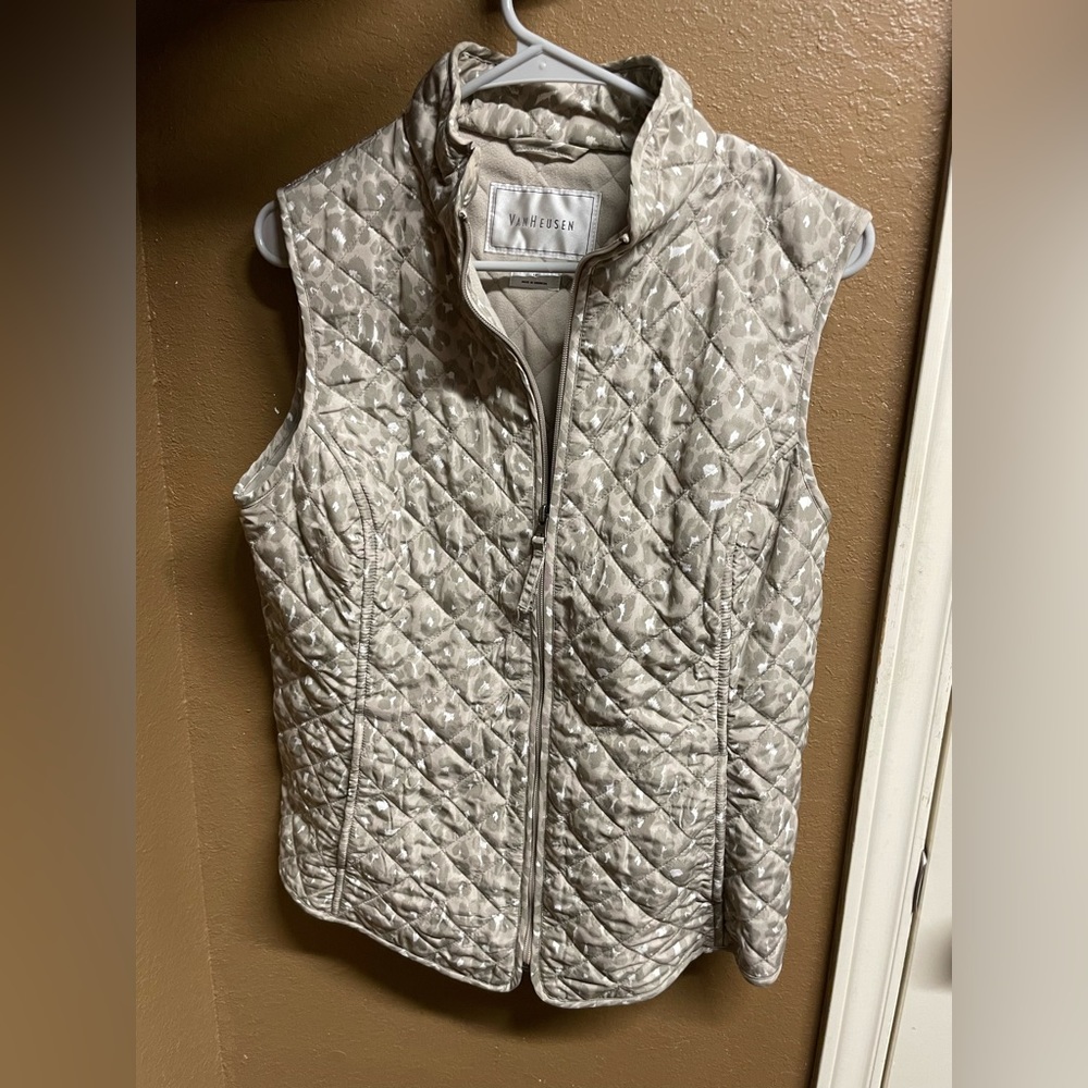 VanHeusen gray leopard printVest